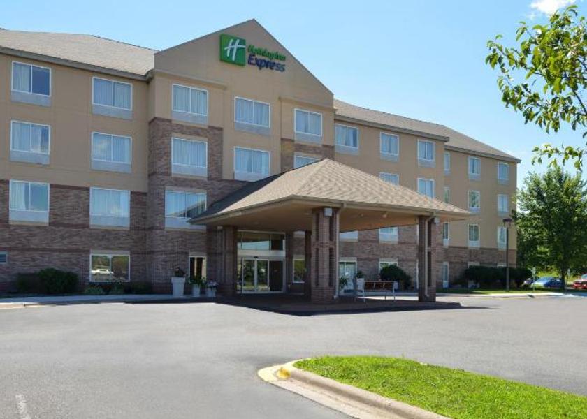 Wisconsin St Croix Falls Exterior view