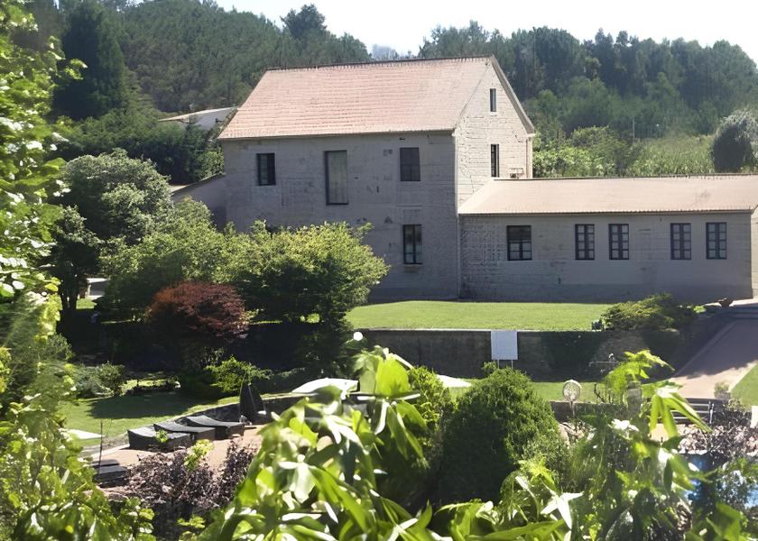 Galicia Cuntis Exterior view