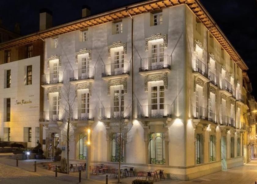 Aragon Barbastro Entrance