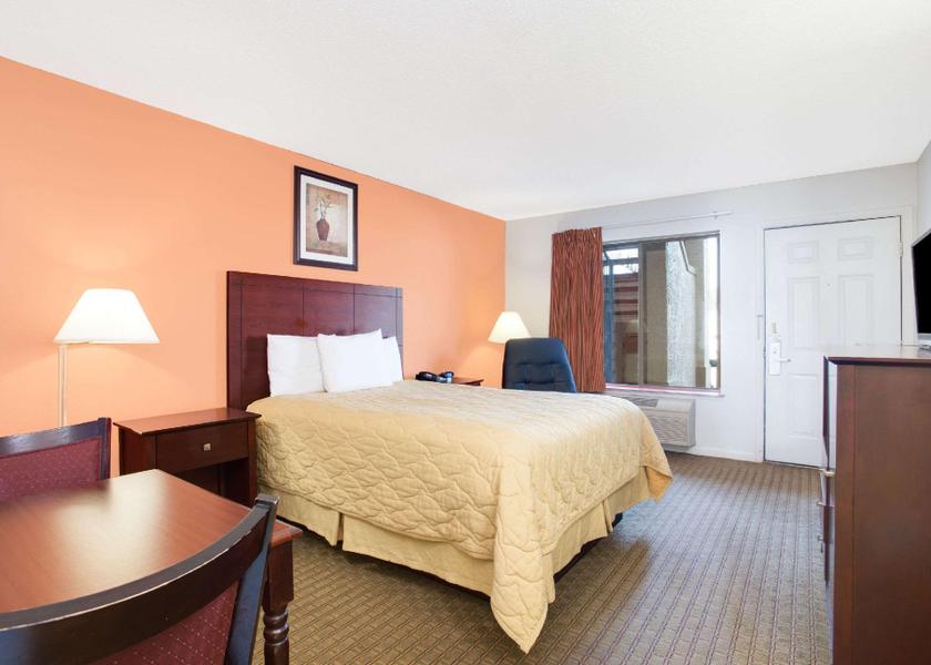 Florida De Funiak Springs Guestroom