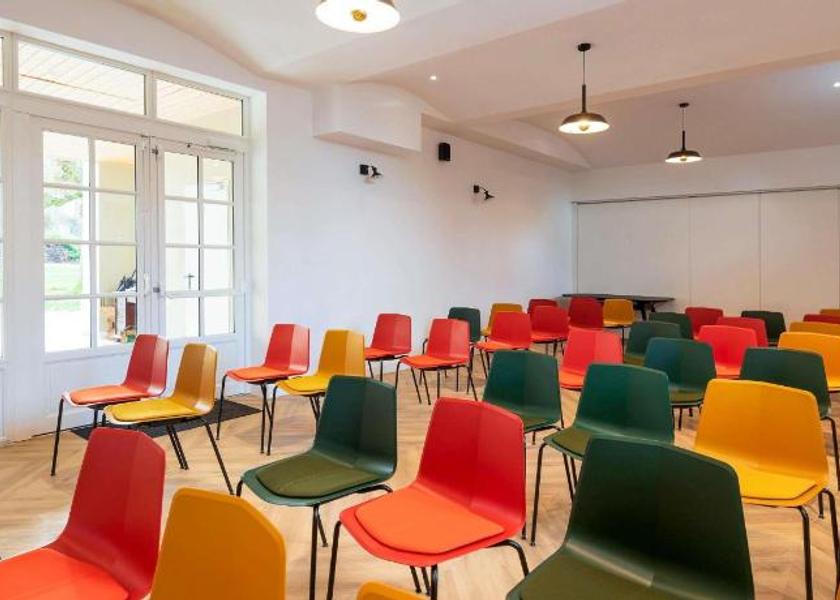Île-de-France Maffliers Meeting room / ballrooms