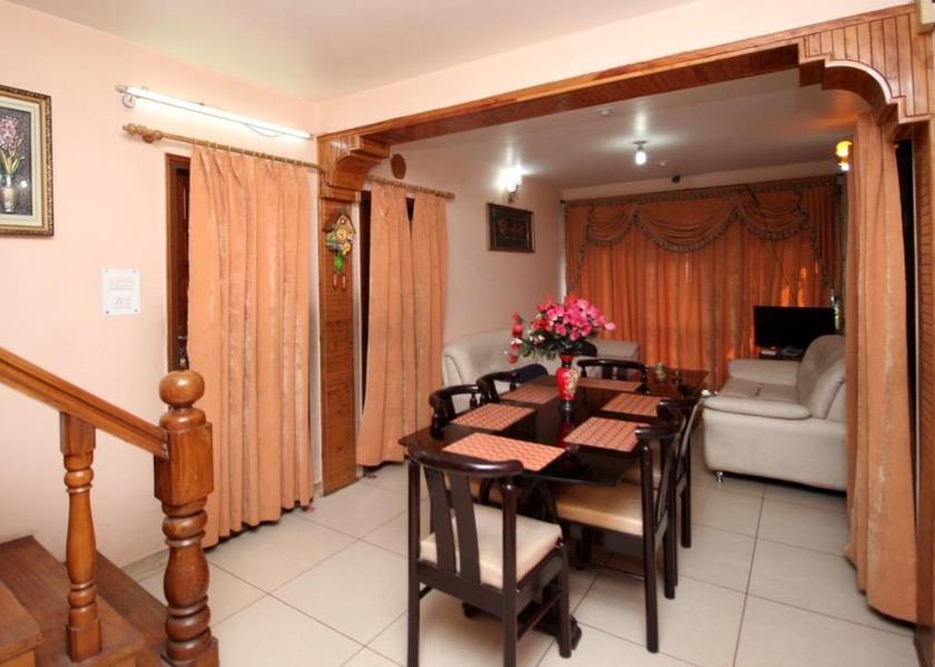 Uttarakhand Nainital Lobby