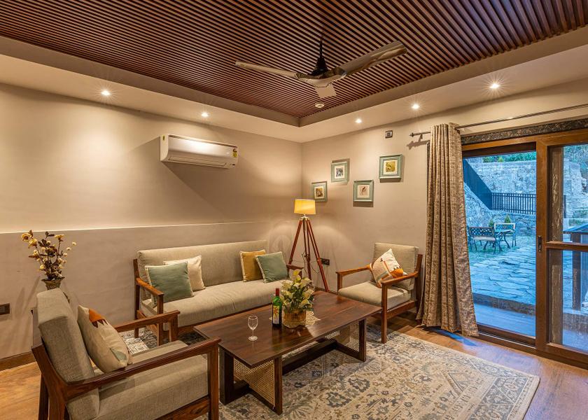 Himachal Pradesh Chail Interior view