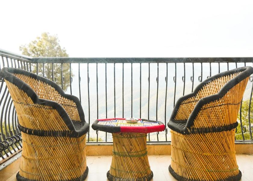 Uttarakhand Binsar Balcony/terrace