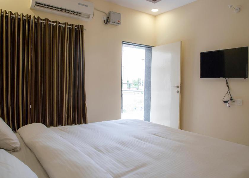 Maharashtra Shirdi Bedroom