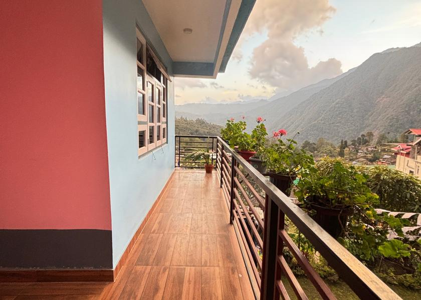 Sikkim Yuksom Hotel Exterior