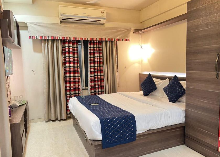Maharashtra Pune Bedroom