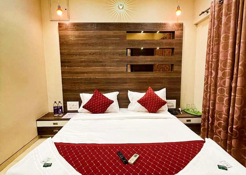 Maharashtra Pune Bedroom