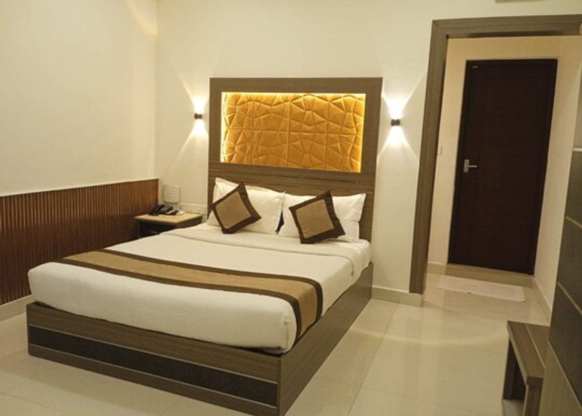 Kerala Thiruvalla Hotel Exterior