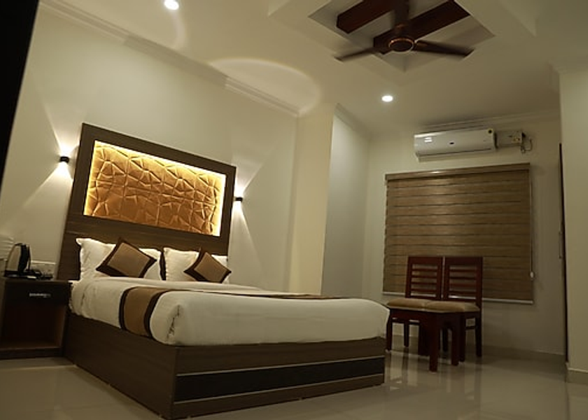Kerala Thiruvalla Hotel Exterior
