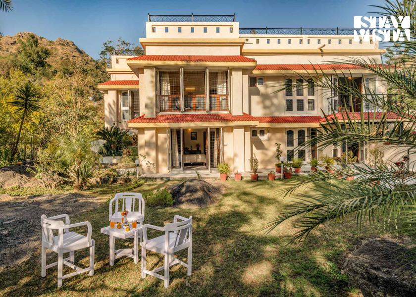 Rajasthan Mount Abu Exterior view