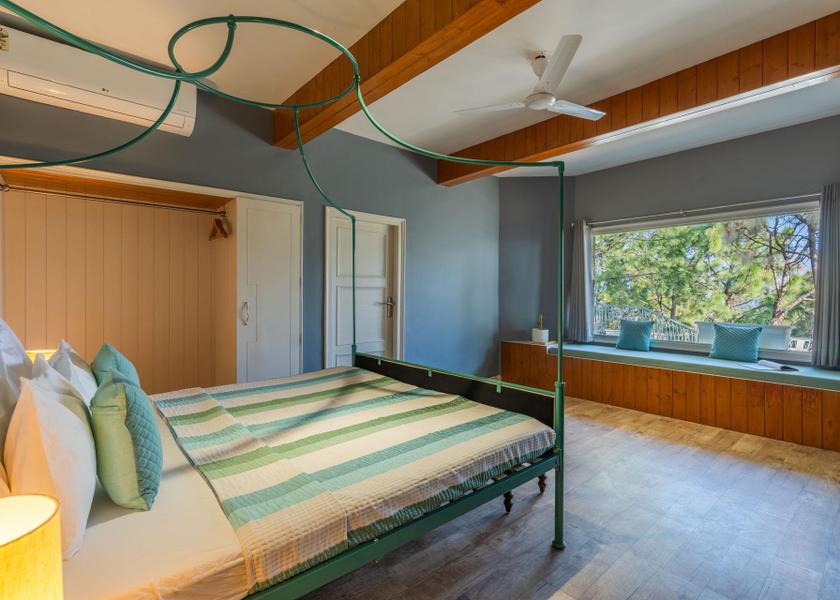 Himachal Pradesh Barog Bedroom