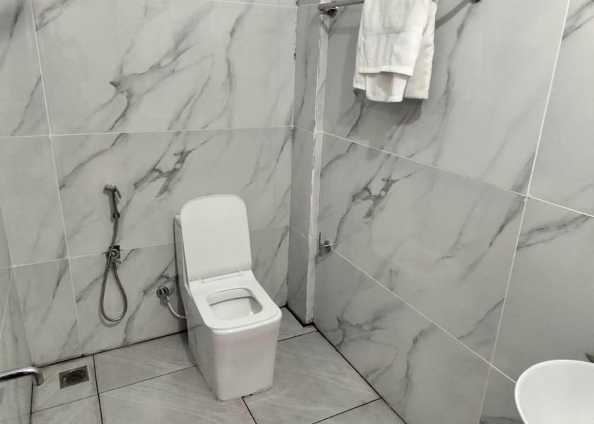 Kerala Idukki Bathroom
