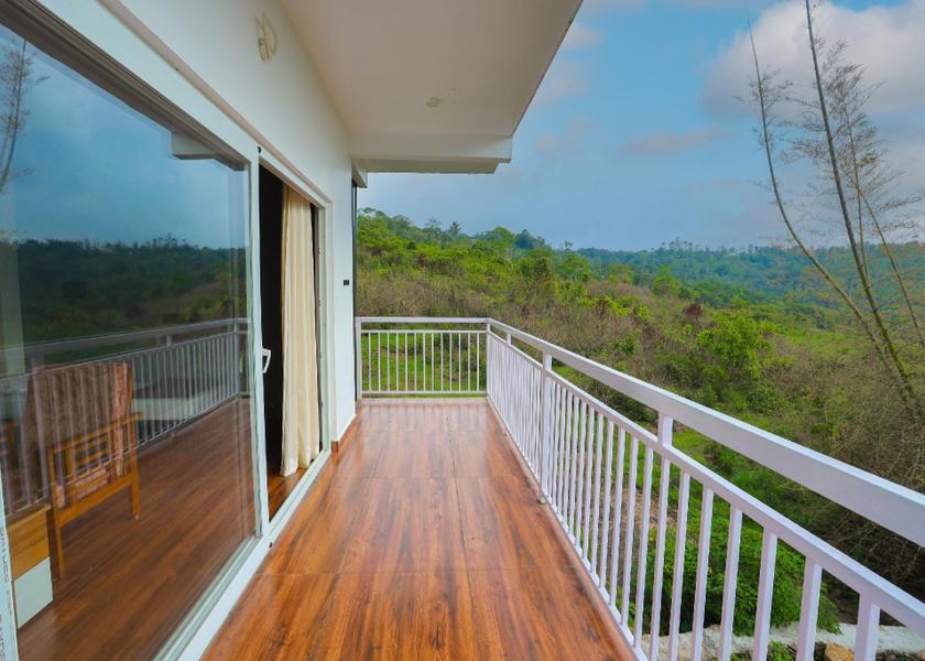 Kerala Idukki Balcony/terrace