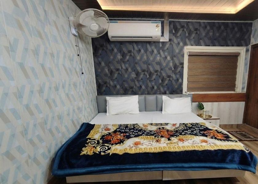 Uttar Pradesh Varanasi Bedroom