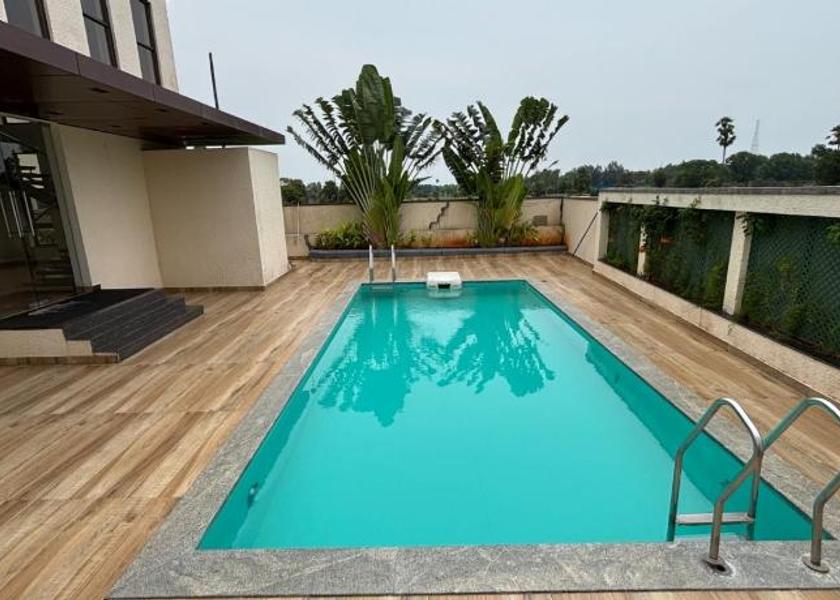 Tamil Nadu Mahabalipuram Pool