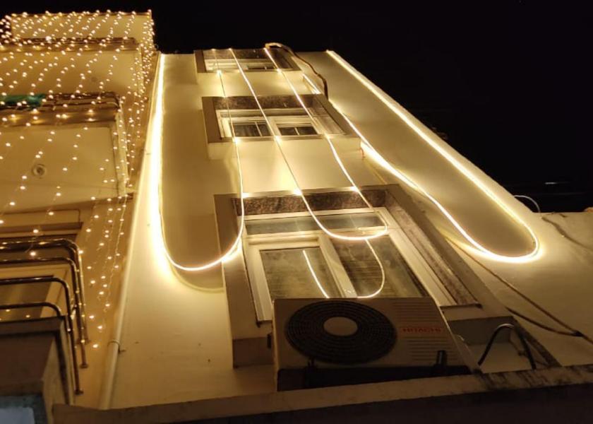 Uttar Pradesh Varanasi Exterior view