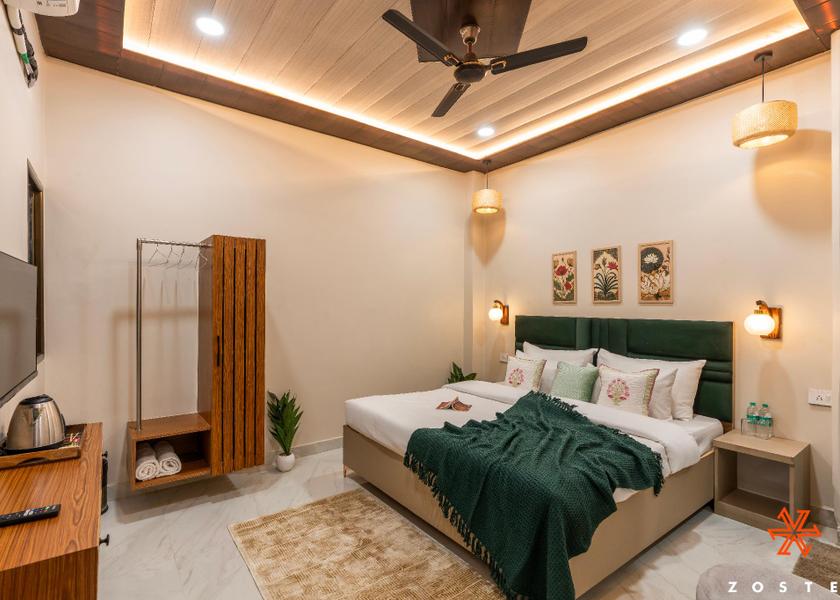 Uttar Pradesh Varanasi Deluxe Room