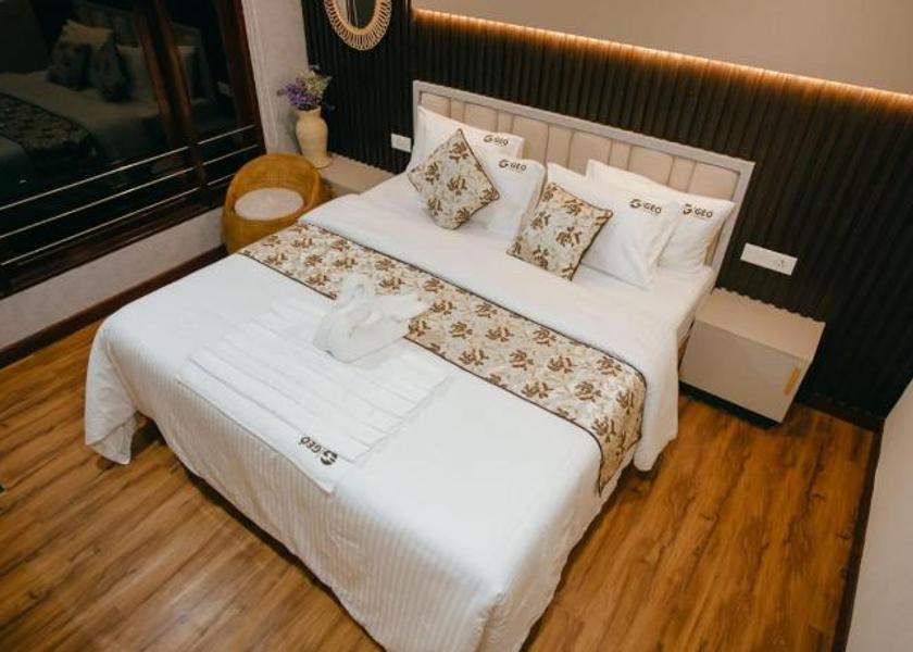 Kerala Alleppey Luxury Houseboat