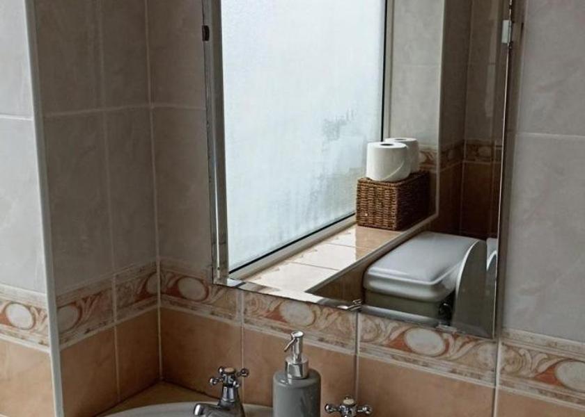 England Enfield Standard Triple Room