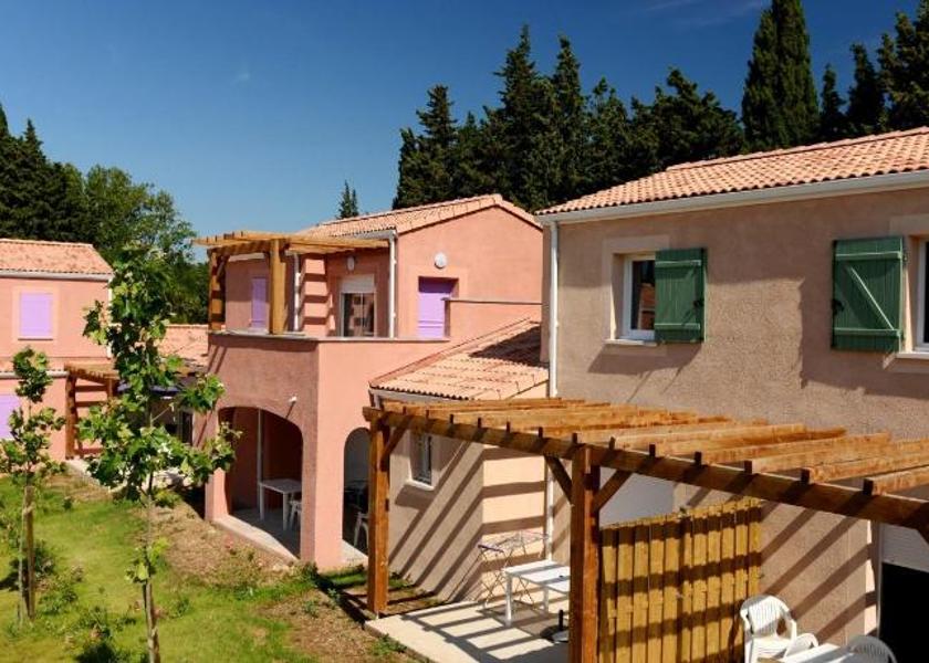 Provence-Alpes-Côte d'Azur Paradou Exterior view