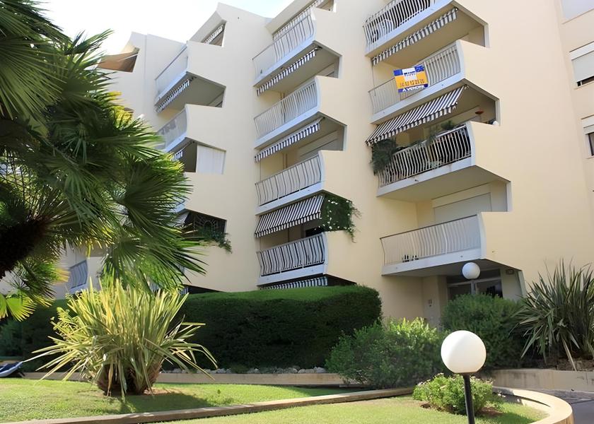 Provence-Alpes-Côte d'Azur Saint-Laurent-du-Var Exterior view