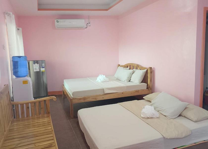Central Visayas Maria Double Room with Balcony and Sea View