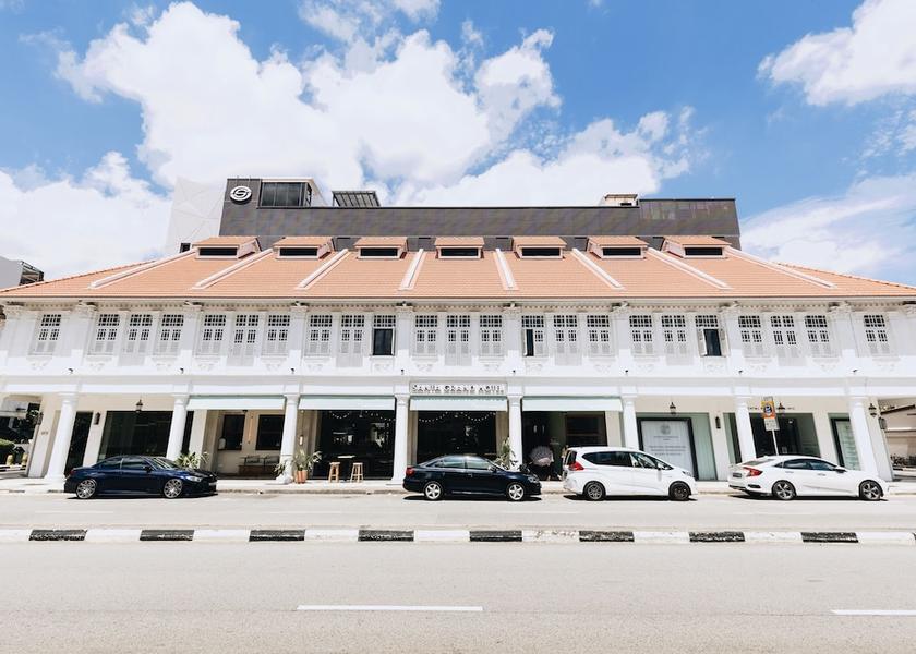  Singapore Exterior Detail