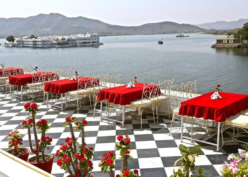 Rajasthan Udaipur Food & Dining