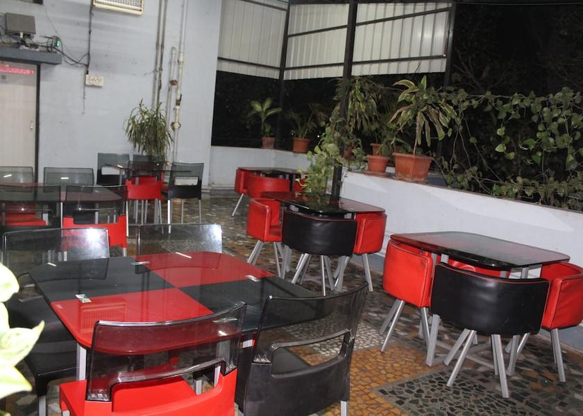Maharashtra Nashik Food & Dining