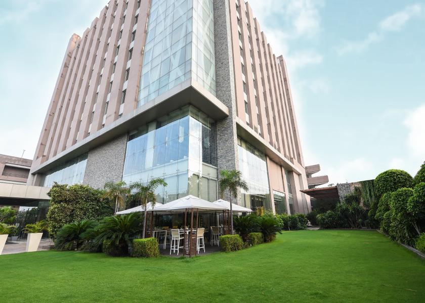 Haryana Gurugram Hotel Exterior