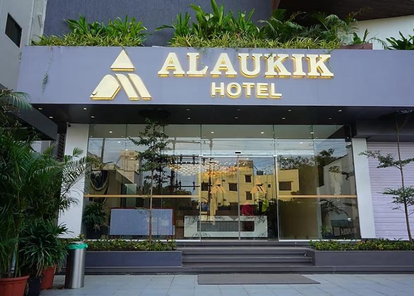 Maharashtra Shirdi Hotel Exterior