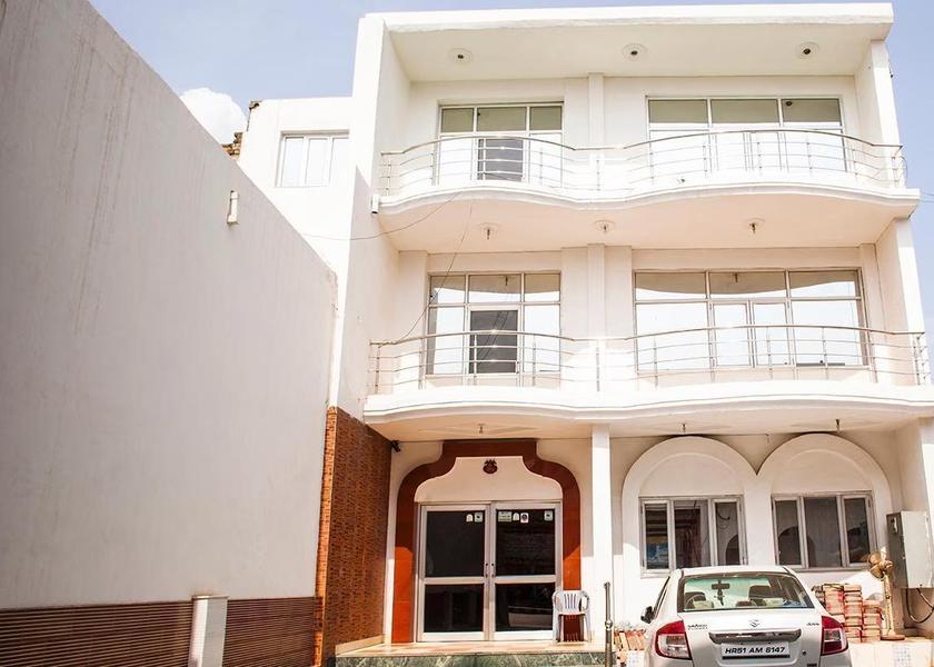 Rajasthan Bharatpur Hotel Exterior