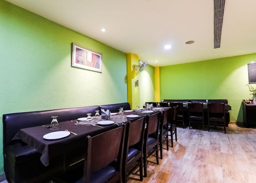 Uttar Pradesh Bareilly Food & Dining