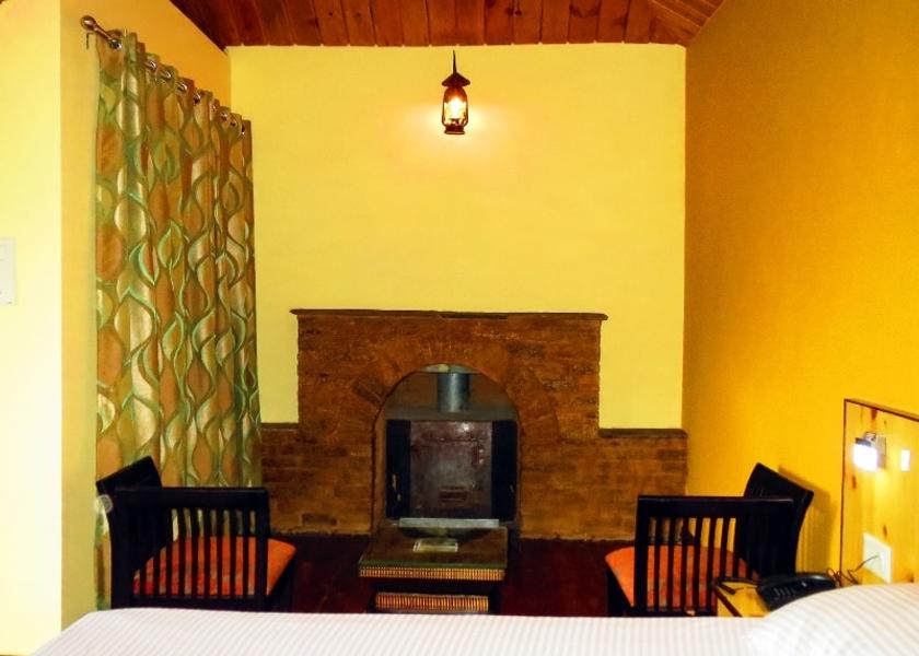 Uttarakhand Kausani Food & Dining