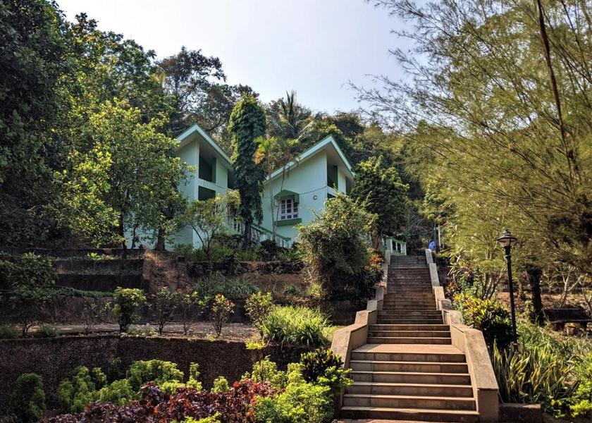 Goa Ponda Hotel Exterior
