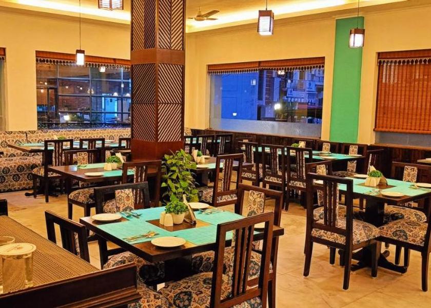Uttarakhand Rishikesh Food & Dining