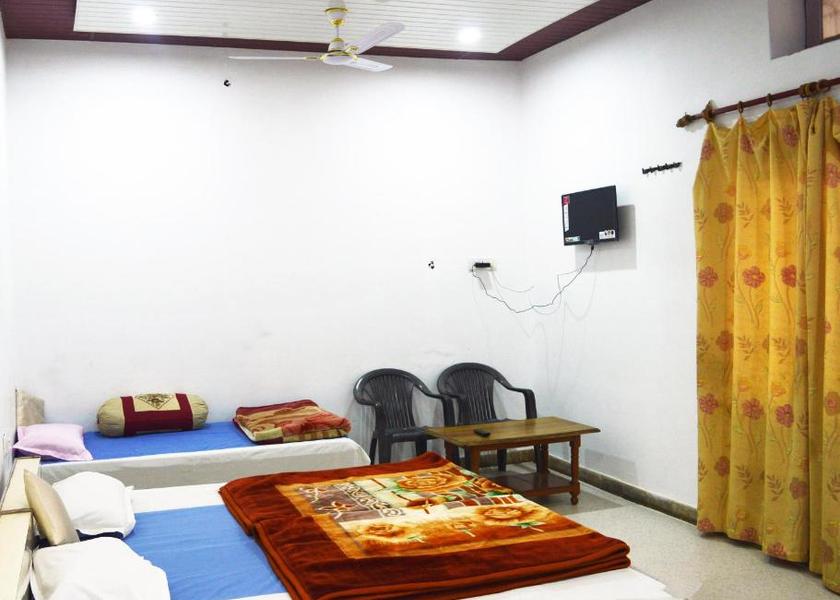 Uttar Pradesh Fatehpur Sikri Standard Room with Air Cooler