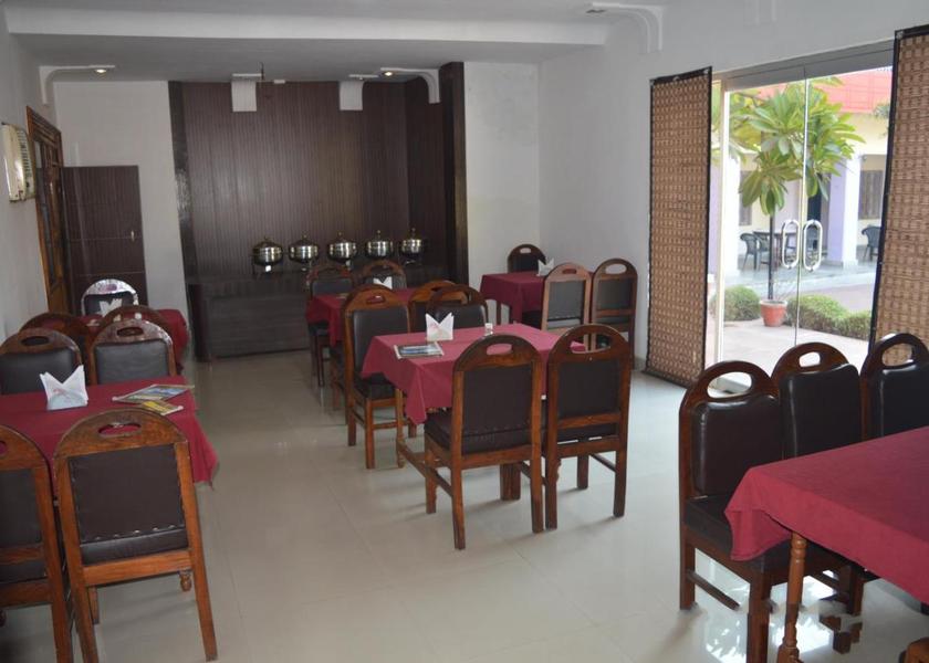 Uttar Pradesh Fatehpur Sikri Food & Dining