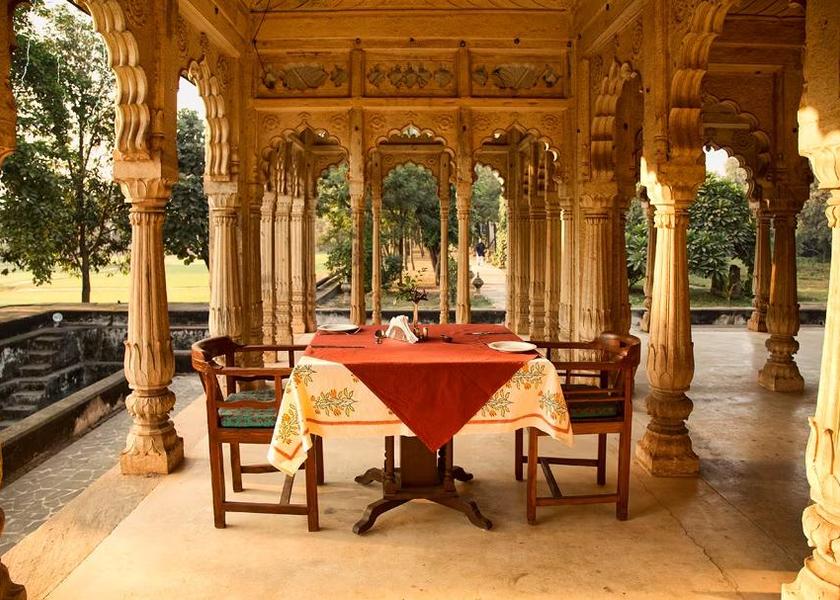 Madhya Pradesh Gwalior Food & Dining