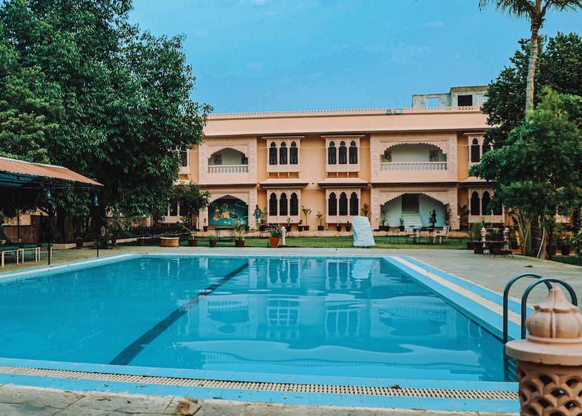 Rajasthan Ranakpur Pool