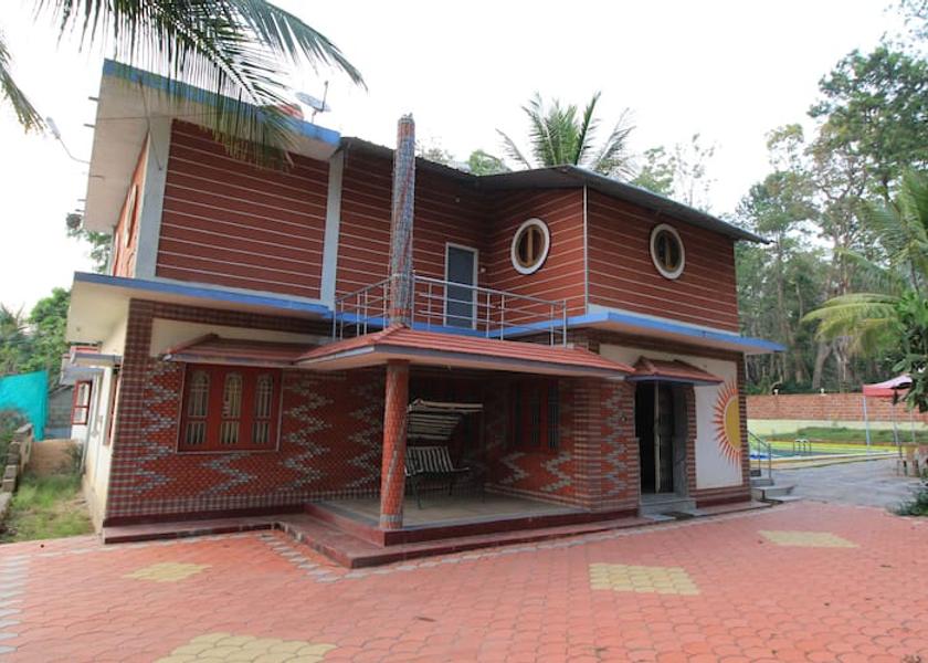 Karnataka Thoandoor Exterior Detail