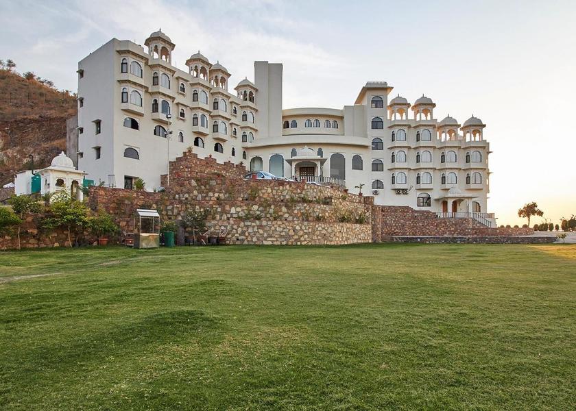 Rajasthan Udaipur Hotel Exterior