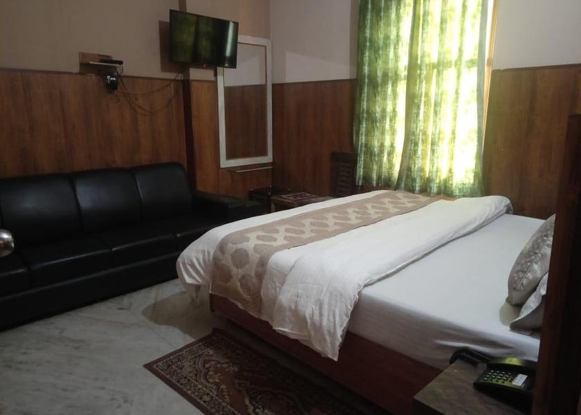 Uttarakhand Roorkee Super Deluxe Room