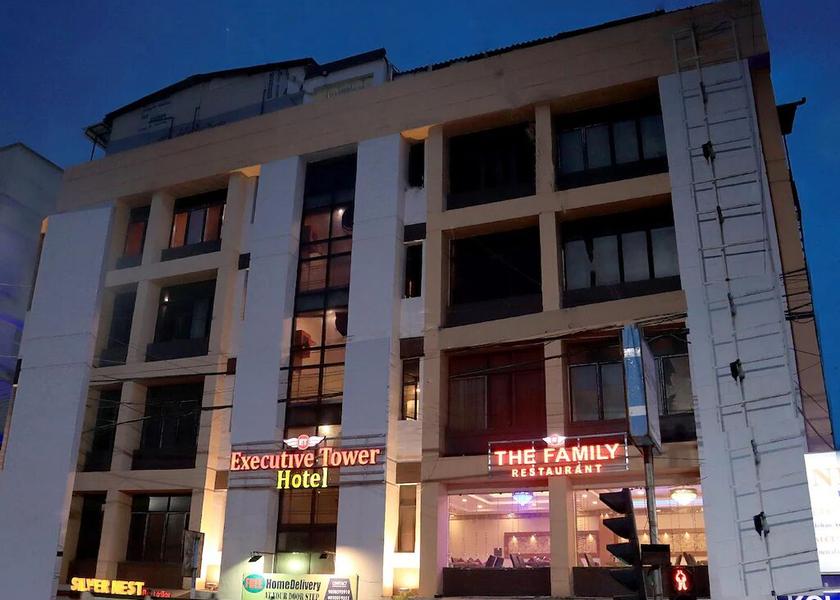West Bengal Kolkata Hotel Exterior