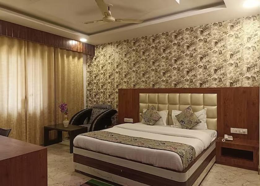Jharkhand Deoghar AC Super Deluxe Double Bed