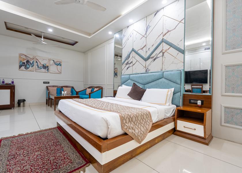 Haryana Karnal Club Luxuria