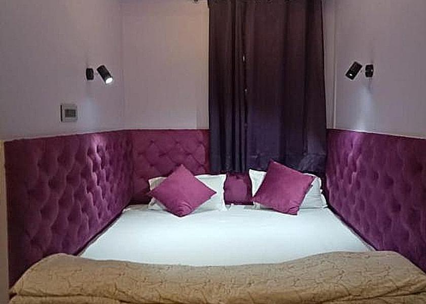 Uttar Pradesh Agra Family Room