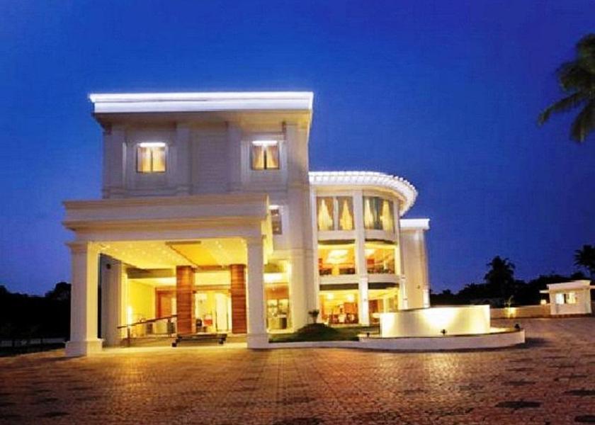 Kerala Adoor Hotel Exterior