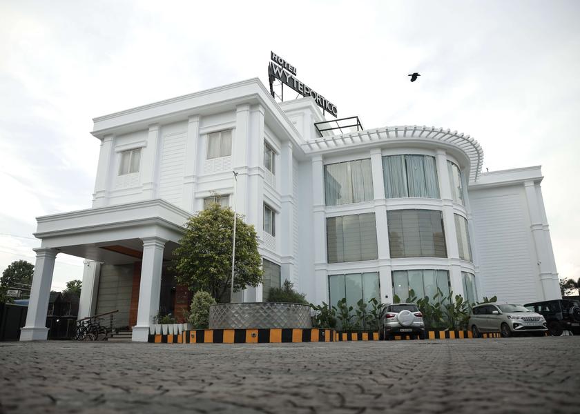 Kerala Adoor Hotel Exterior